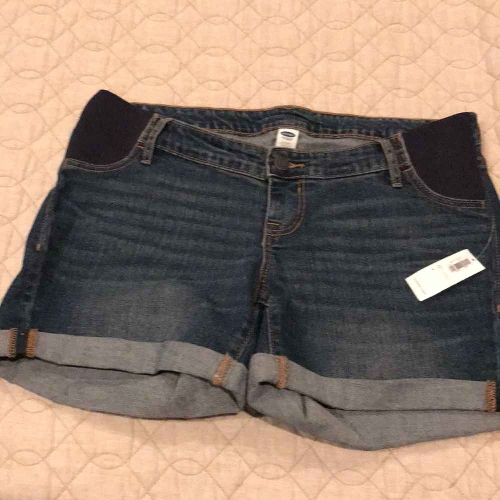 New maternity shorts